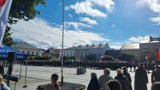 Obchody Święta 21. Lekkiego Batalionu Górskiego na nowotarskim Rynku [WIDEO]