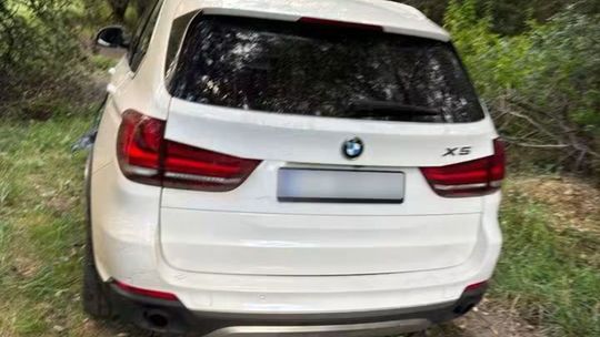 19-latek uciekał BMW przed policją po krakowskim Ruczaju. Chciał potrącić policjanta!