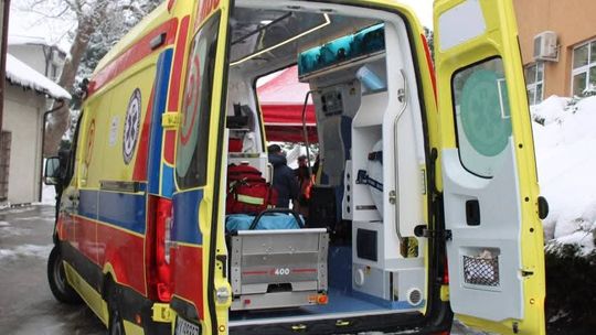 Tarnów, powiat tarnowski, na sygnale, ratownik medyczny pogryziony przez pacjenta, skandal w powiecie Tarnowskim,