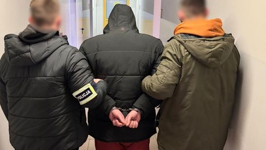 Osiedle oświecenia, Nowa Huta, Kraków, zatrzymany wandal, złapany wandal, Policja, demolował bloki w Nowej Hucie