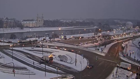Kraków, śnieżyca w Krakowie, intensywne opady śniegu w Krakowie, pasażerowie MPK zaskoczenie zimą, atak zimy w Polsce