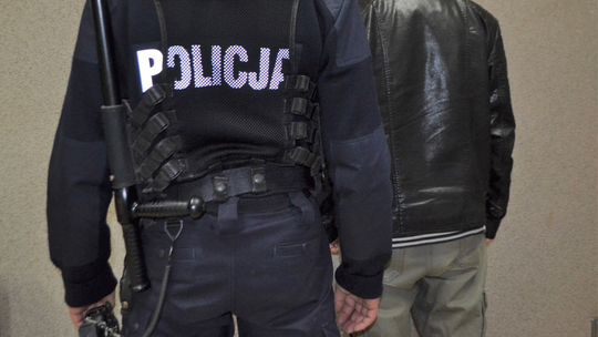 Awantura w Oświęcimiu. Agresor z nakazem opuszczenia domu i zakazem zbliżania się do rodziny