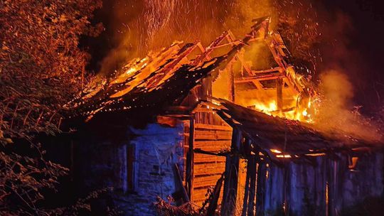 Zalas, powiat krakowski, straż pożarna, strażacy, akcja gaśnicza, pożar w miejscowości Zalas, akcja ratunkowa