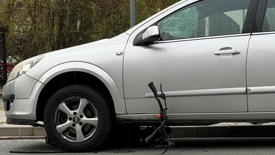 Dziecko na hulajnodze pod kołami samochodu. Poważny wypadek w Krościenku nad Dunajcem
