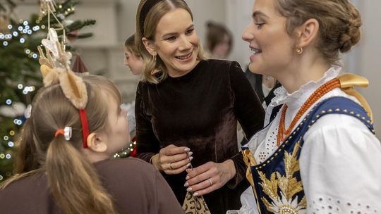 Pałac Prezydencki, choinka u prezydenta RP, choinka w pałacu prezydenckim, ozdoby na choince w pałacu prezydenckim, Liceum Sztuk Plastycznych im. A. Kenara w Zakopanem