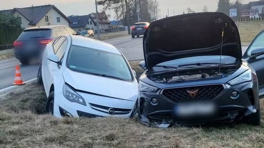 Rogoźnik, Podhale, powiat nowotarski, zderzenie samochodów, wypadek drogowy, kolizja drogowa