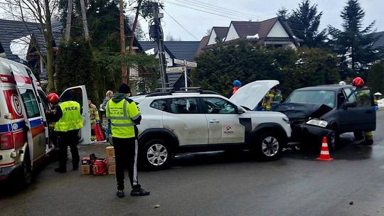 Leśnica, Zakopane, wypadek drogowy, wypadek samochodowy, zderzenie dwóch samochodów osobowych, wypadek, jedna osoba ranna