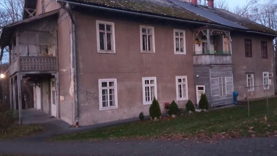 Willa Krzywoń, dofinansowanie, dotacja, burmistrz Leszek Świder, Leszek Świder, Rabka-Zdrój, remont willi, styl alpejski