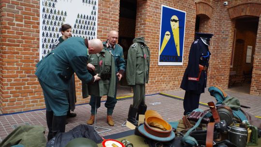Muzeum Armii Krajowej: Historia i Pamięć