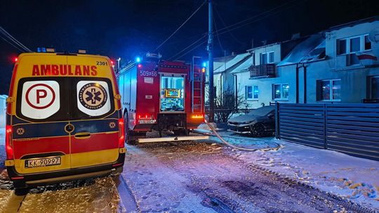 Bukowno, powiat olkuski, straż pożarna, strażacy, pożar budynku mieszkalnego, akcja gaśnicza w Bukownie, na sygnale