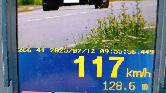 Kierowca w Maserati znacznie przekroczył prędkość.