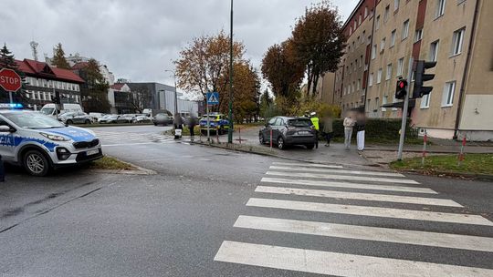 Potrącenie pieszej na pasach w Nowym Targu. 66-latka trafiła do szpitala [ZDJĘCIA]