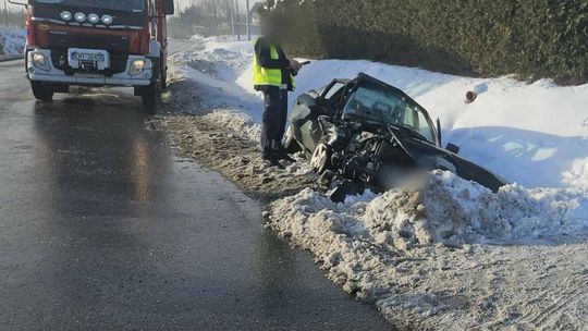 Zegartowice, powiat myślenicki, karambol pięciu samochodów, 5 osób rannych, osoby ranne, karambol w powiecie myślenickim