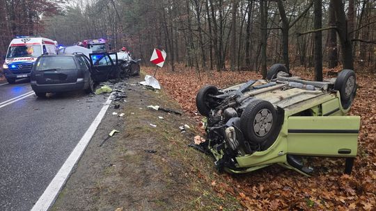 Ryczówek, Klucze, powiat olkuski, na sygnale, wypadek drogowy, akcja ratunkowa, służby ratunkowe, wypadek w powiecie olkuskim