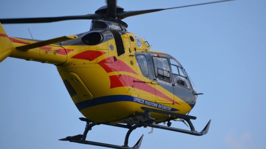 Chechło, powiat olkuski, nieudany skok spadochronowy, spadochroniarz, akcja ratunkowa, lotnicze pogotowie ratunkowe