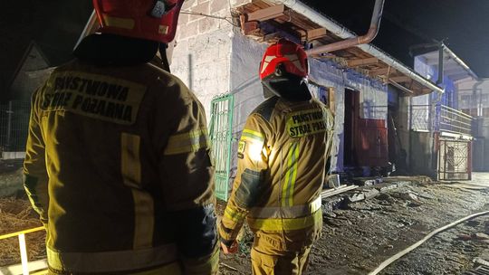 Uszew, powiat brzeski, Brzesko, JRG Brzesko, na sygnale, akcja ratunkowa, akcja gaśnicza, straż pożarna, strażacy