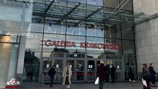 Pożar w Galerii Krakowskiej. Centrum handlowe zamknięte także w piątek 23 października