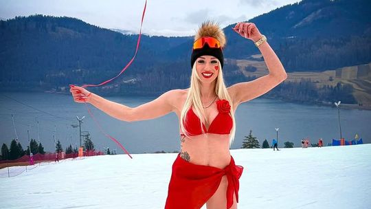 Niedzica, Polana Sosny w Niedzicy, gorące walentynki w Niedzicy, walentynki, morsowanie na nartach w Niedzicy