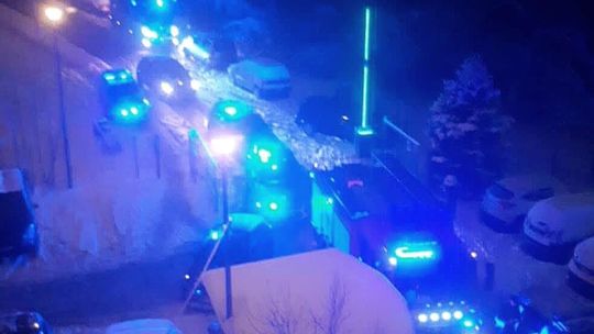 Tragedia przy Padniewskiego. Policja potwierdza zabójstwo 34-latki, zabezpieczono narzędzie zbrodni