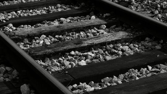 Opatkowice, Kraków, tragedia na torach w Krakowie, nie żyje 31-letni mężczyzna