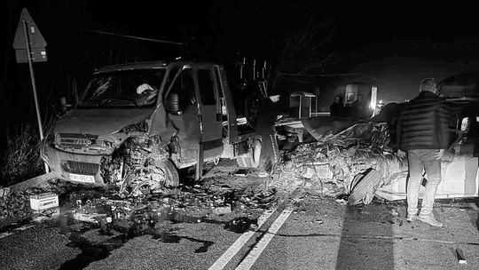 Klonów, wypadek w klonowie, wypadek w powiecie miechowskim, Miechów, na sygnale, wypadek drogowy, śmiertelny wypadek