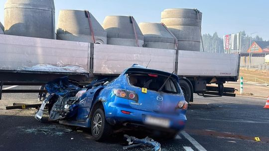 Podhale, Orawa, Chyżne, powiat nowotarski, tragiczny wypadek, nie żyje 28-letnia kobieta, nie żyje 28-latka z gminy Jabłonka
