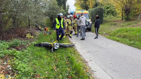 Wypadek dwóch motocyklistów w Porębie Radlnej. Młodzi mężczyźni ranni [ZDJĘCIA]