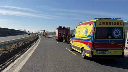 Oświęcim, obwodnica Oświęcimia, wypadek motocyklisty, śmigłowiec LPR, na sygnale, ratownicy medyczni, powiat oświęcimski