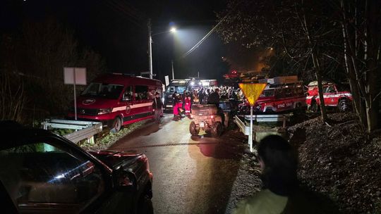 Zaginięcie 13-latki w Jordanowie: Szczęśliwy finał akcji poszukiwawczej [FOTO]