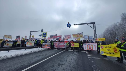 Nie dla wariantu S7, s7,zakopianka, utrudnienia w ruchu, protest na Zakopiance, Głogoczów, nowy wariant zakopianki