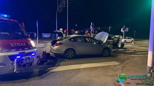 Zderzenie dwóch aut na DK94 w Zgłobicach. Droga była zablokowana [ZDJĘCIA]