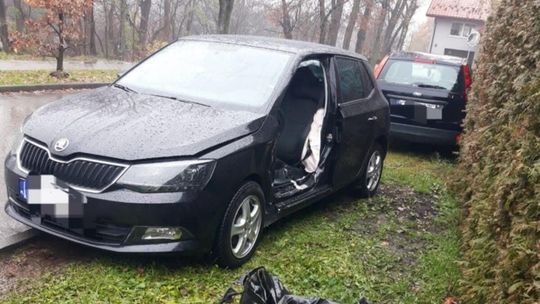 Wieliczka, powiat wielicki, zderzenie na skrzyżowaniu, akcja ratunkowa, akcja ratownicza, na sygnale