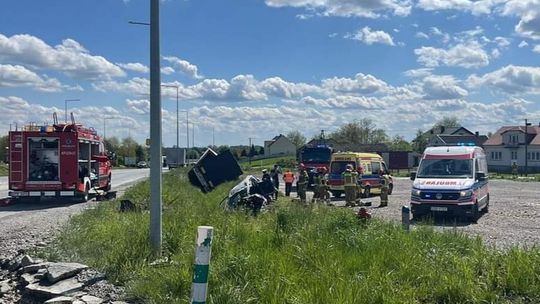 Na zdjęciu miejsce wypadku na terenie miejscowości Sokołowice