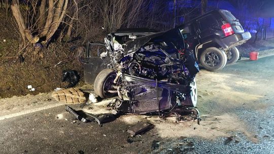 Lubomierz, powiat limanowski, wypadek samochodowy, na sygnale, pijany kierowca, zderzenie dwóch samochodów osobowych