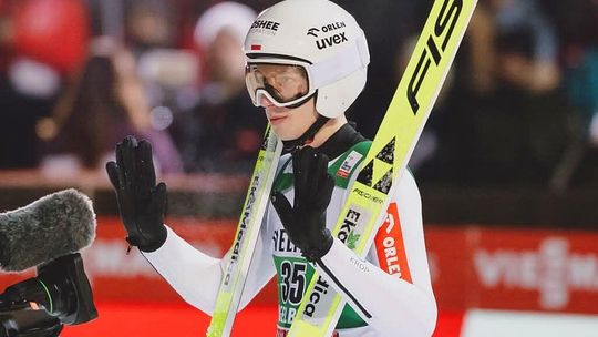 Kacper Tomasiak, Paweł Wąsek, Kamil Stoch, Maciej Kot, engelberg, zawody pucharu świata w Szwajcarii, skoki narciarskie, puchar świata