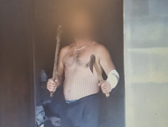 Agresor z siekierami zatrzymany w Królówce!