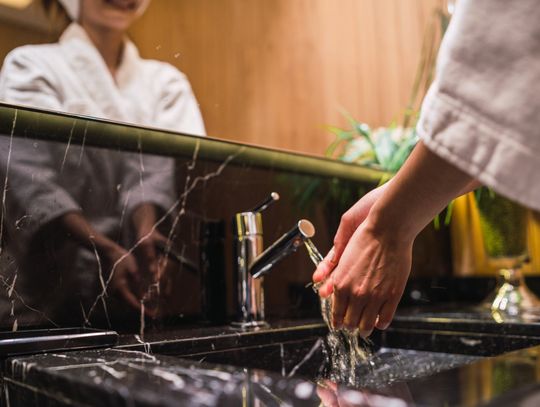 Aromaterapia w hotelu – jak zapachy wpływają na doświadczenie gości?