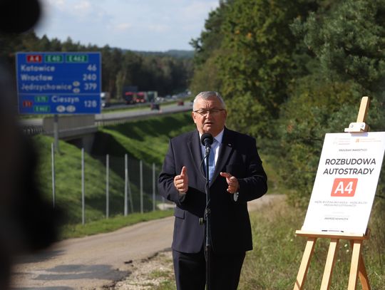 Na zdjęciu minister infrastruktury Andrzej Adamczyk