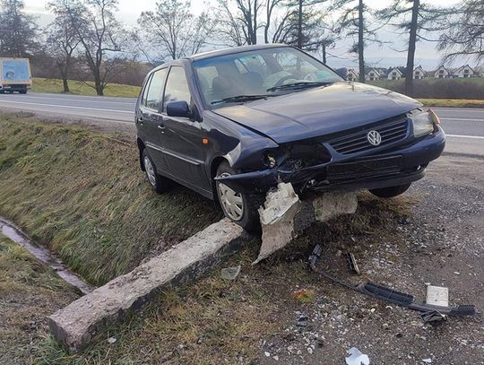 Blisko tragedii na trasie Kraków - Olkusz. Kierowca zasnął za kółkiem