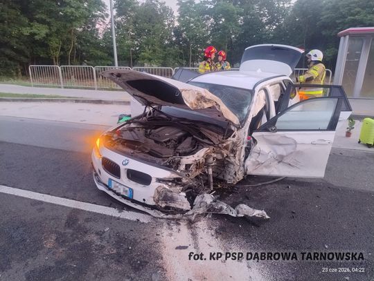 Smęgorzów, powiat dąbrowski, zdarzenie w powiecie Dąbrowskim, na sygnale, akcja ratunkowa, cztery osoby ranne