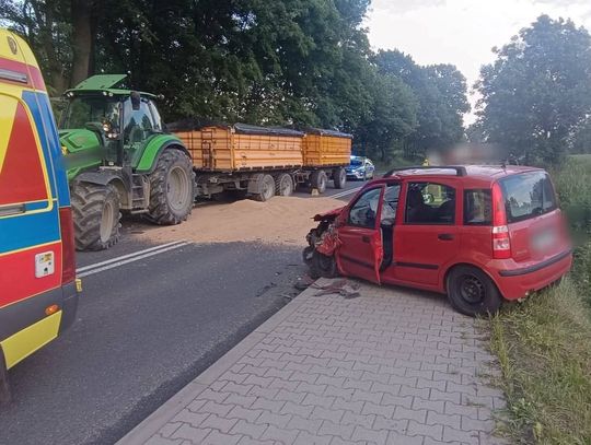 Półwieś, powiat wadowicki, wypadek drogowy, cztery osoby ranne, akcja ratunkowa, akcja ratownicza, wypadek drogowy, wypadek samochodowy