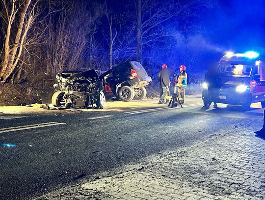 Lubomierz, powiat limanowski, wypadek drogowy, trzy osoby ranne, poważny wypadek w lubomierzu, śmigłowiec LPR, Lotnicze Pogotowie Ratunkowe