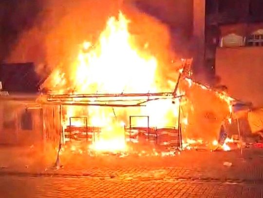 Zakopane, Krupówki, akcja gaśnicza na krupówkach, dwie kobiety reanimowane