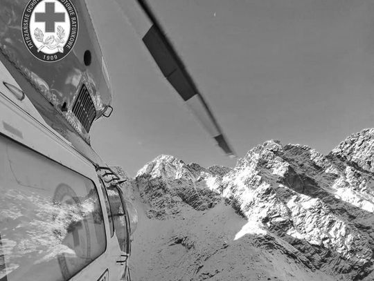 TOPR, śmigłowiec TOPR, tragedia w Tatrach, śmierć turysty w Tatrach, Podhale, powiat tatrzański, tatrzańskie ochotnicze pogotowie ratunkowe
