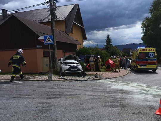 wypadek Maniowy, wypadek samochód Maniowy, zderzenie busa, wypadek 22 sierpnia, kolizja Maniowy