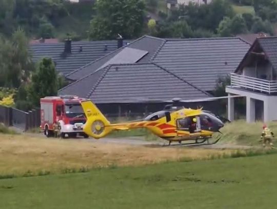W Rabce-Zdroju doszło do porannej akcji ratunkowej z udziałem Zespołu Ratownictwa Medycznego, strażaków oraz śmigłowca Lotniczego Pogotowia Ratunkowego