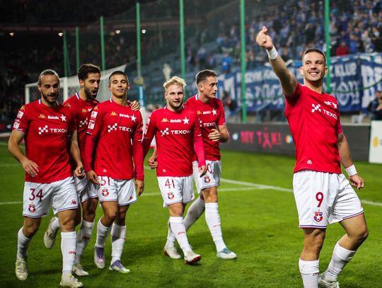 Wisła Kraków, Ruch Chorzów, mecz przyjaźni, Wisła Kraków wygrywa z Ruchem Chorzów, Wisła Kraków zdecydowanym liderem