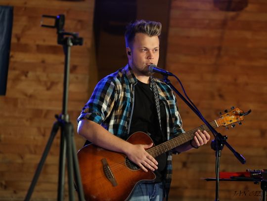 Na zdjęciu Bogdan "Bodzio" Świerczek podczas koncertu na Rabka Music Festival