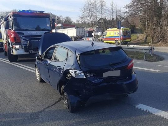 Tymowa, DK75, powiat brzeski, na sygnale, wypadek drogowy, zderzenie samochodów, akcja ratownicza