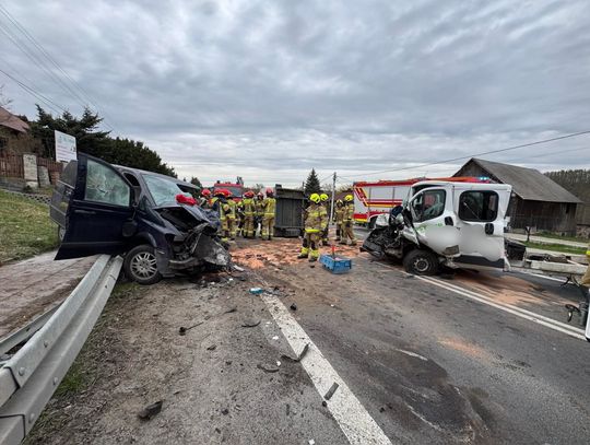 Michałowice, powiat krakowski, droga wojewódzka, na sygnale, wypadek drogowy, straż pożarna